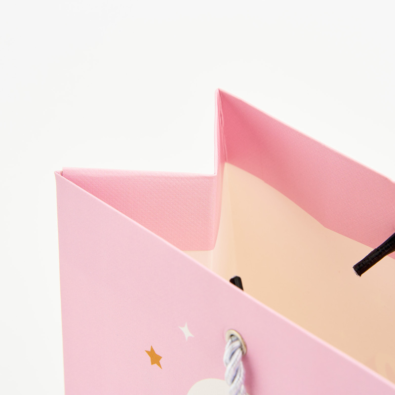 Eyelet gift bags